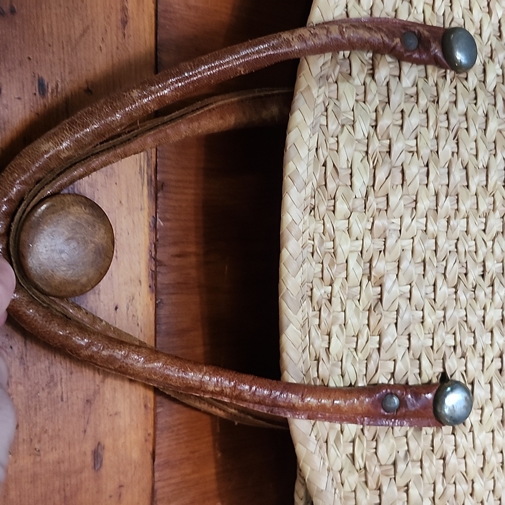 Handcrafted Oversized Straw Tote with Colorful Embroidery - Picture 9 of 16